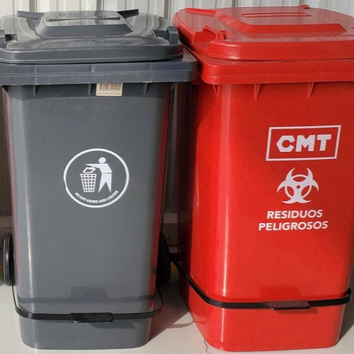 Tachos de basura, basurero, papelera de 240 litros.