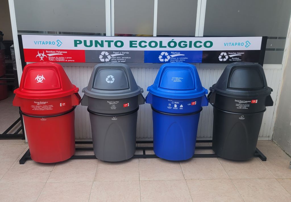 Punto Ecológico de 121 Litros Cuatro Tachos