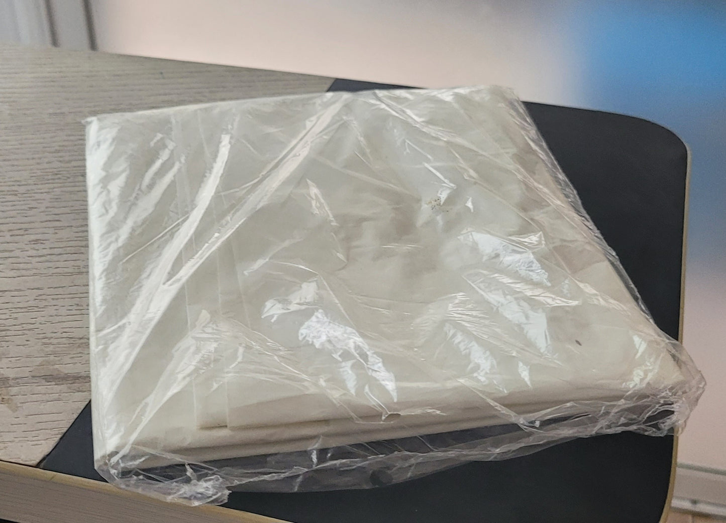 Funda blanca para basura.