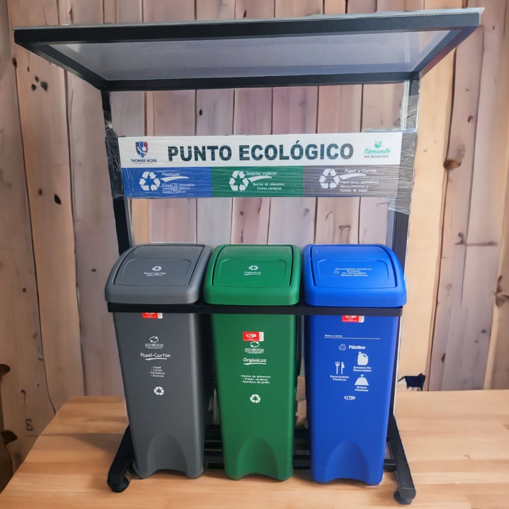 Punto Ecológico de 53 litros tres tachos.